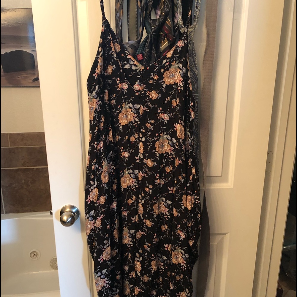 COPY - Cute summer dress never worn